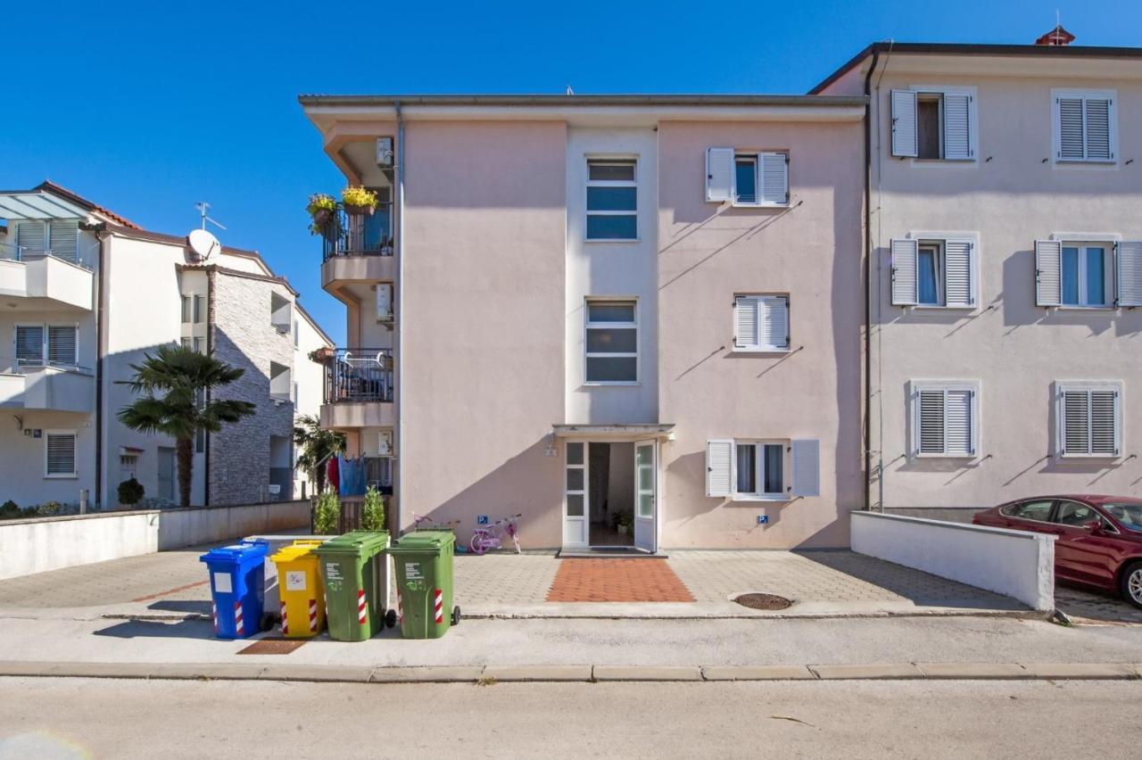 Apartment With A Parking Space - 20847 Rovinj