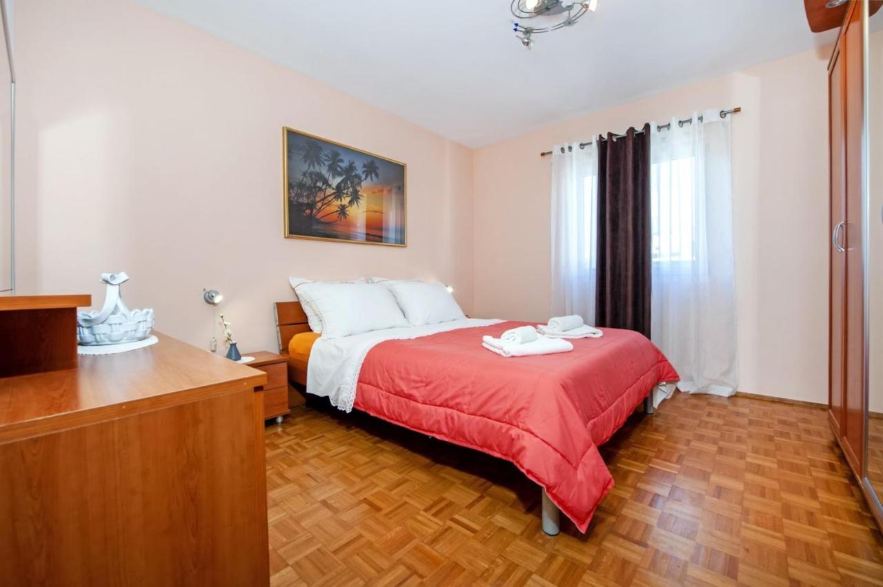 With A Parking Space - 20847 Apartment Rovinj